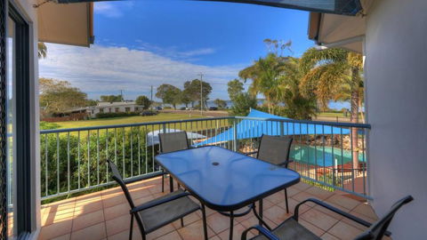 Dolphin Waters Holiday Apartments - Dalby Accommodation 0