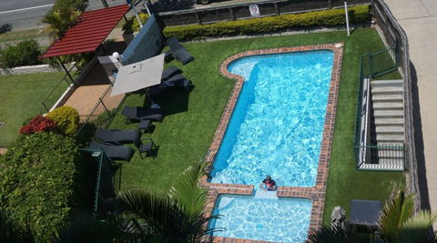 Pacific Surf Absolute Beach Apartments - Dalby Accommodation 7