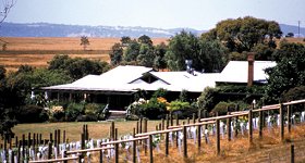 Lancemore Hill - Dalby Accommodation 0