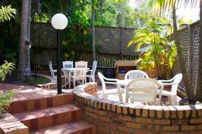 Sea Point Ocean Apartments - Dalby Accommodation 5