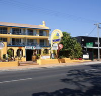 Delfinos Bay Resort - Dalby Accommodation