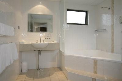 Quality Inn City Centre Coffs Harbour - Dalby Accommodation 4