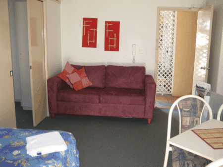 St Lucia Gardens - Dalby Accommodation 2