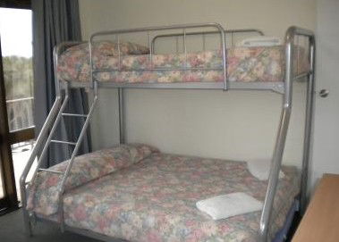 Newcastle Heights Motel - Dalby Accommodation 2