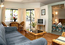 Half Moon Bay Resort - Dalby Accommodation 1