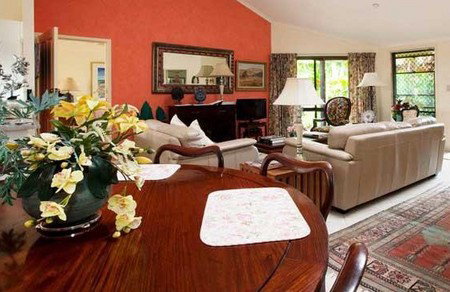 Sandals - Dalby Accommodation 1