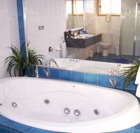 Bateau Bay Beachfront Luxury Accomodation - Dalby Accommodation