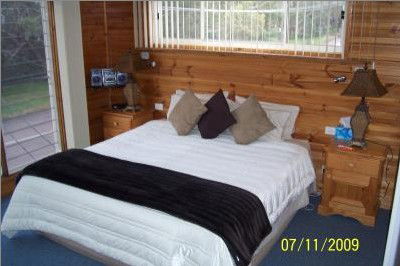 Bateau Bay Beachfront Luxury Accomodation - Dalby Accommodation 1