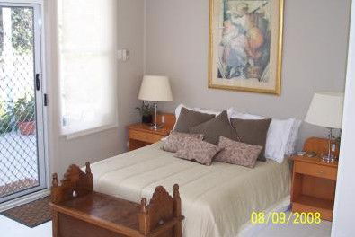Bateau Bay Beachfront Luxury Accomodation - Dalby Accommodation 4
