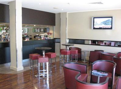Travelodge Newcastle City - Dalby Accommodation 5