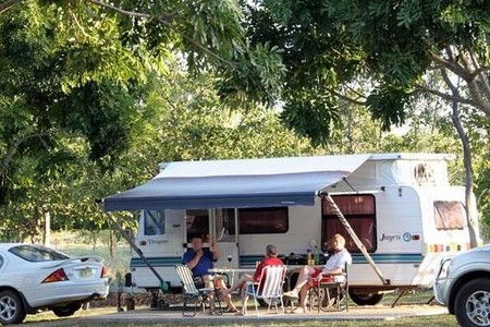 Aussie Outback Oasis Cabin And Van Village - Dalby Accommodation 2