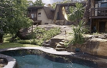 Studio Cottages Romantic Hideaway - Dalby Accommodation 1