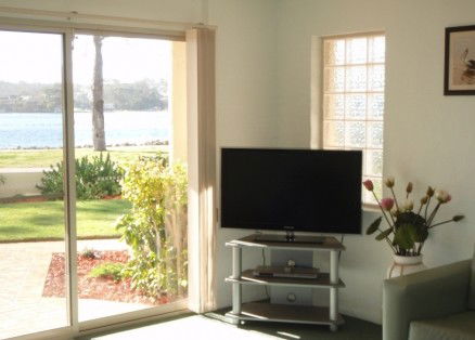 Merimbula Lake Apartments - Dalby Accommodation 1