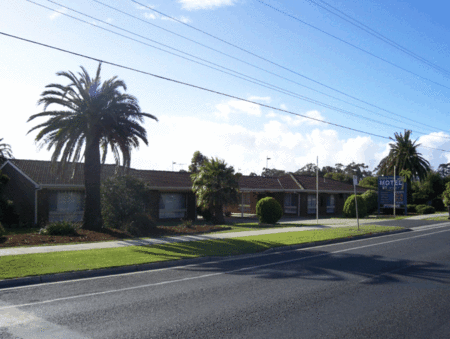 Golden Palms Motel - Dalby Accommodation 1