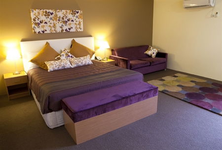 Comfort Inn Hunts Liverpool - Dalby Accommodation 0