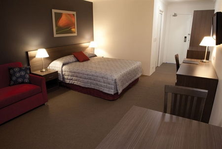 Comfort Inn Hunts Liverpool - Dalby Accommodation 1
