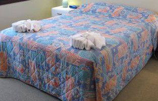 Manly Seaside Holiday Apartments - Dalby Accommodation 1