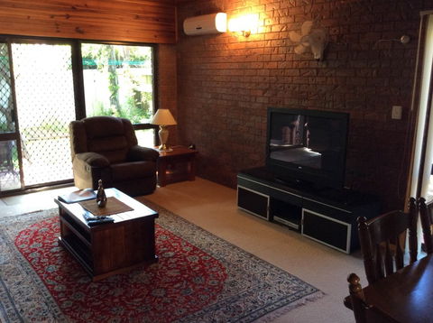 Cleveland Visitor Villas Motel & Shailer Park Garden Villas - Dalby Accommodation 6