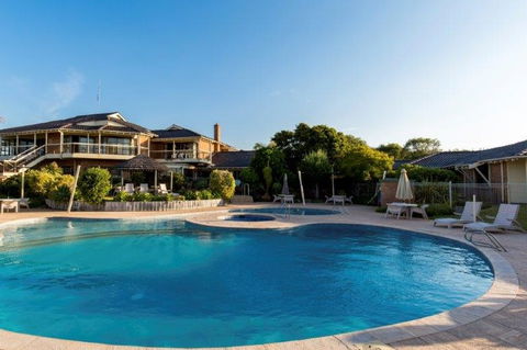 Busselton Beach Resort - Dalby Accommodation 6