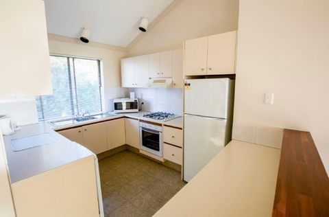 Busselton Beach Resort - Dalby Accommodation 8