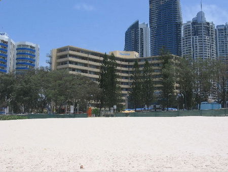 At The Sands Holiday Apartments - Dalby Accommodation 4