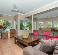 The Villas Palm Cove - Dalby Accommodation