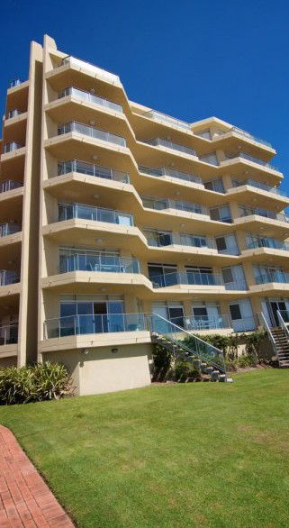 Foreshore Apartments, Mermaid Beach - Dalby Accommodation 1
