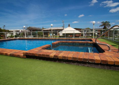 Foreshore Apartments, Mermaid Beach - Dalby Accommodation 2