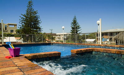 Foreshore Apartments, Mermaid Beach - Dalby Accommodation 7