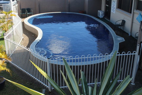 A' Montego Mermaid Beach Motel - Dalby Accommodation 2