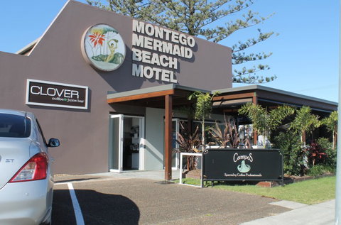 A' Montego Mermaid Beach Motel - Dalby Accommodation 5
