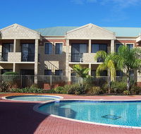 Country Comfort Inter City Perth Hotel  Apartments - Dalby Accommodation