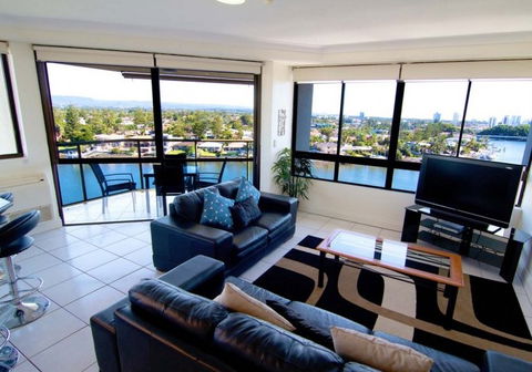 Surfers Hawaiian - Dalby Accommodation 0