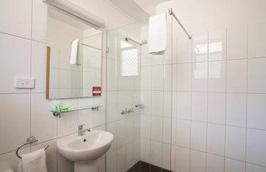 Vitina Studio Motel - Dalby Accommodation 4