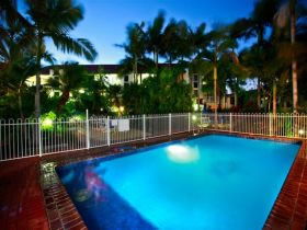 Anchor Down Holiday Apartments - Dalby Accommodation 6