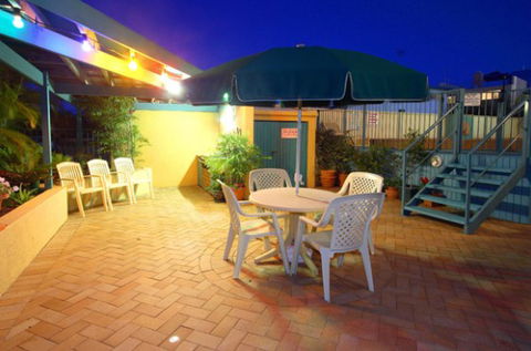 Sunshine Towers Apartments - Dalby Accommodation 3