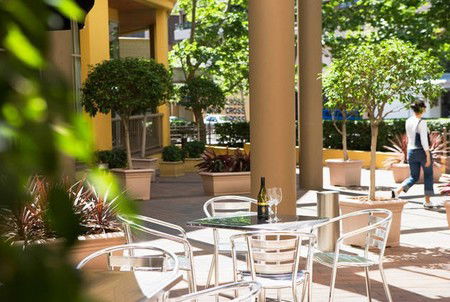 Holiday Inn Potts Point - Dalby Accommodation 5