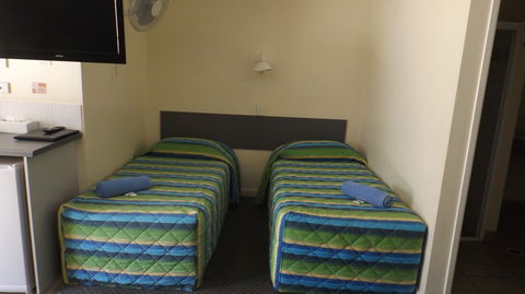 Central Point Motel - Dalby Accommodation 2
