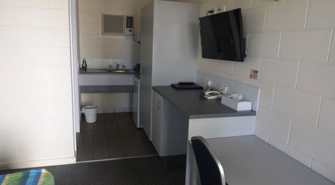 Central Point Motel - Dalby Accommodation 3