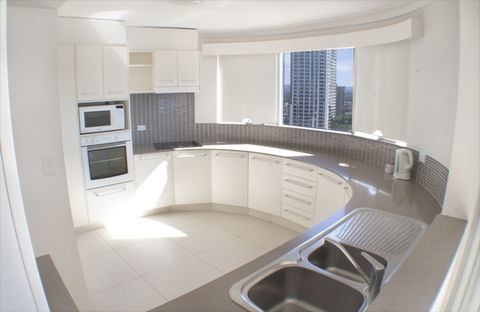 Zenith Apartments - Dalby Accommodation 7