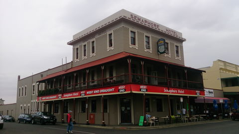 Semaphore Hotel - Dalby Accommodation 0