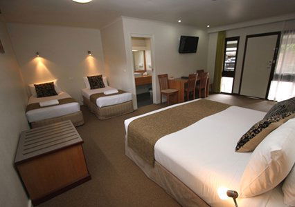 Botanical Motel - Dalby Accommodation 0