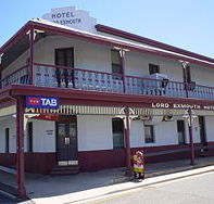 Lord Exmouth Hotel - Dalby Accommodation