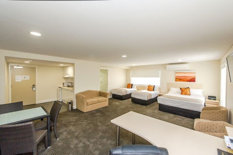 Belconnen Way Motel And Serviced Apartments - Dalby Accommodation 9