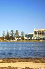 The Entrance Waldorf Apartment Hotel - Dalby Accommodation 0