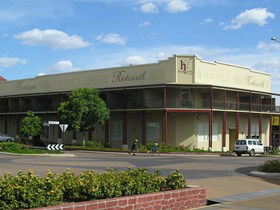 Redearth Boutique Hotel - Dalby Accommodation 0