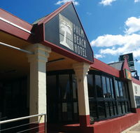Palm Beach Hotel - Dalby Accommodation
