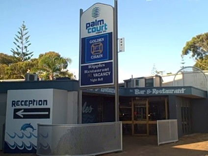 Golden Chain Palm Court Motor Inn - Dalby Accommodation 0