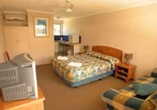 Montego Mermaid Beach Motel - Dalby Accommodation 0