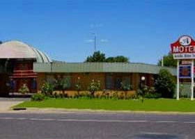 Avondel Motor Inn - Dalby Accommodation 0